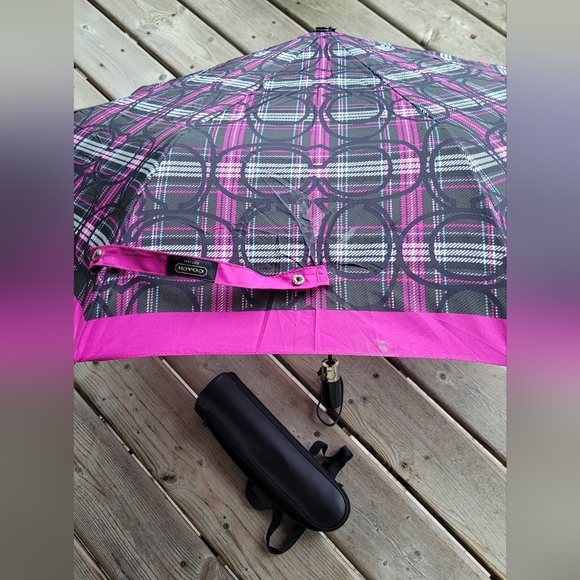 COACH Umbrella - Picture 2 of 5